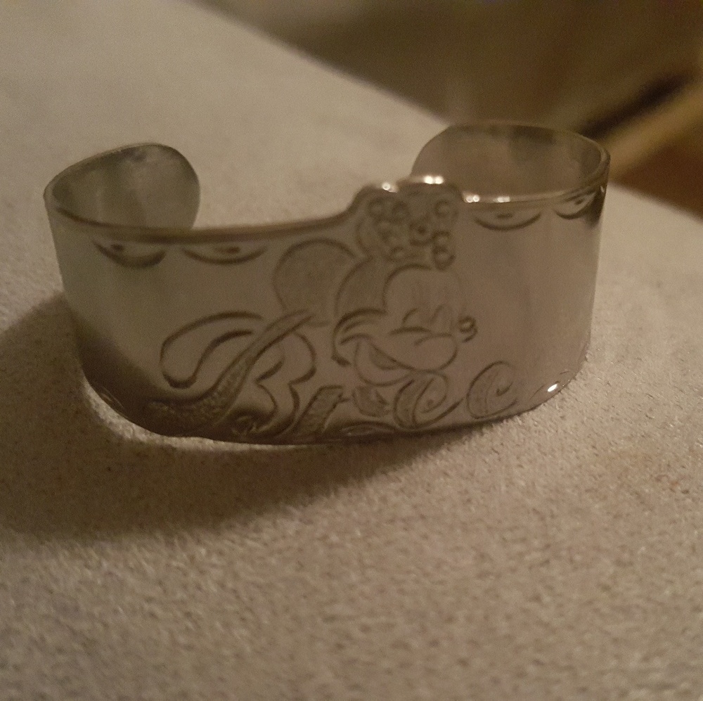 Minnie Mouse Bracelet